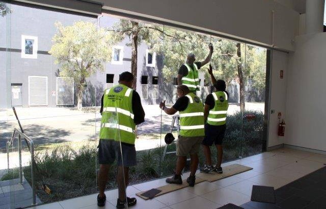 BMW_Mini_Sydney_Dealership_Glass_Replacement_Magic_Glass